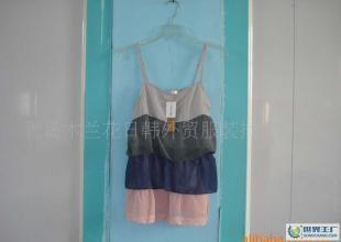 青島日韓外貿(mào)服裝批發(fā)女士原單尾貨庫存小背心吊帶衫_二手設(shè)備轉(zhuǎn)讓_世界工廠網(wǎng)中國產(chǎn)品信息庫